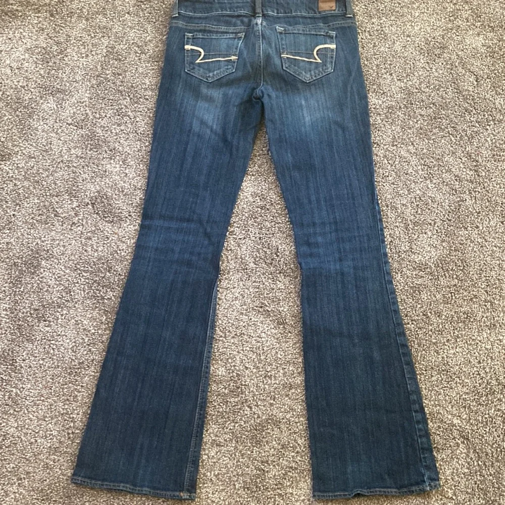 American Eagle blue jeans size 6L. Great condition - Picture 4 of 7